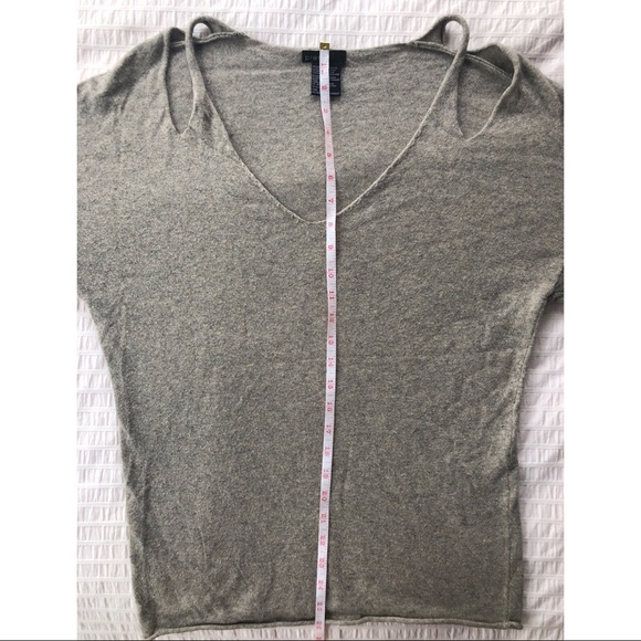 Oversized Shoulder Cut Out V-Neck Neutral Sweater - Picture 6 of 11